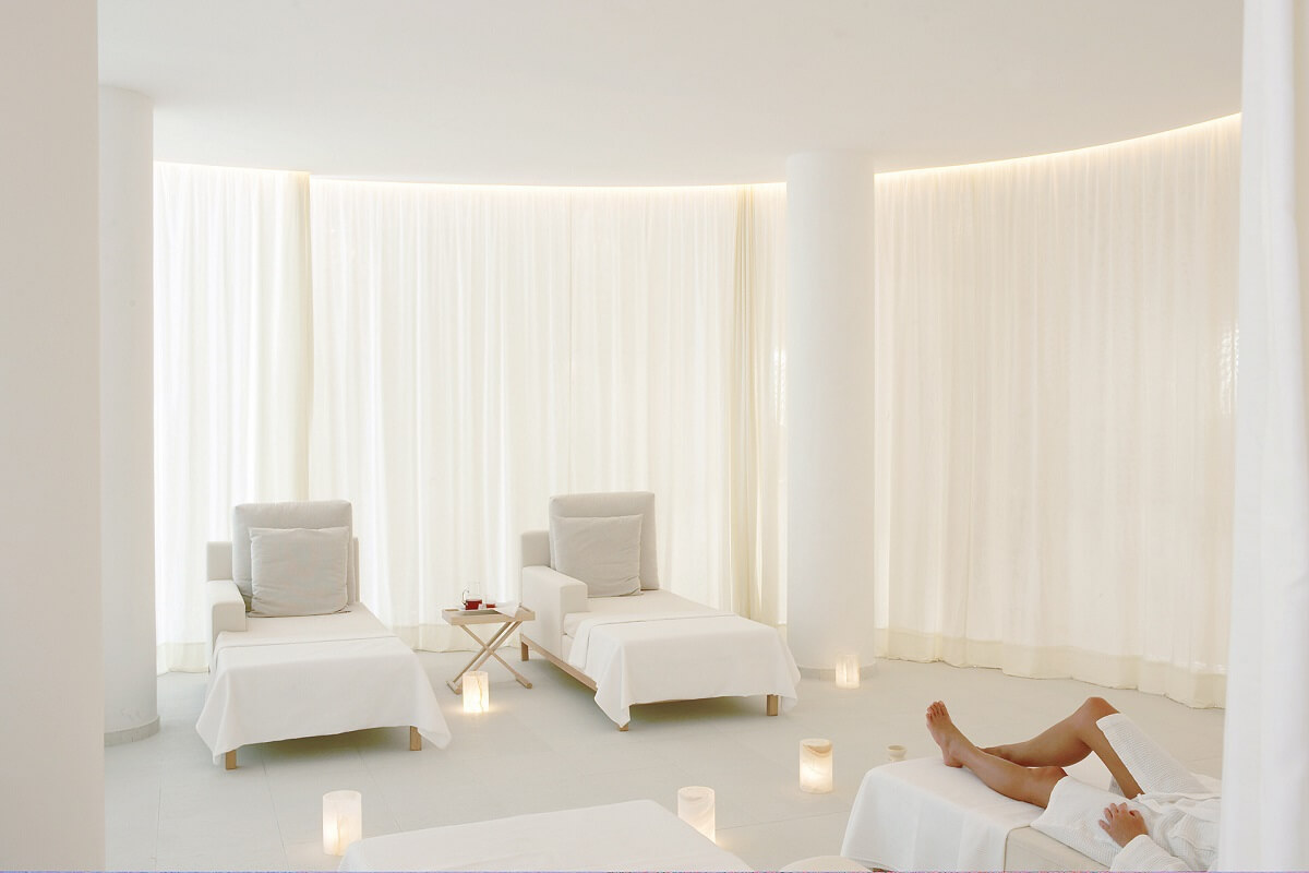 mile spa relaxation area
