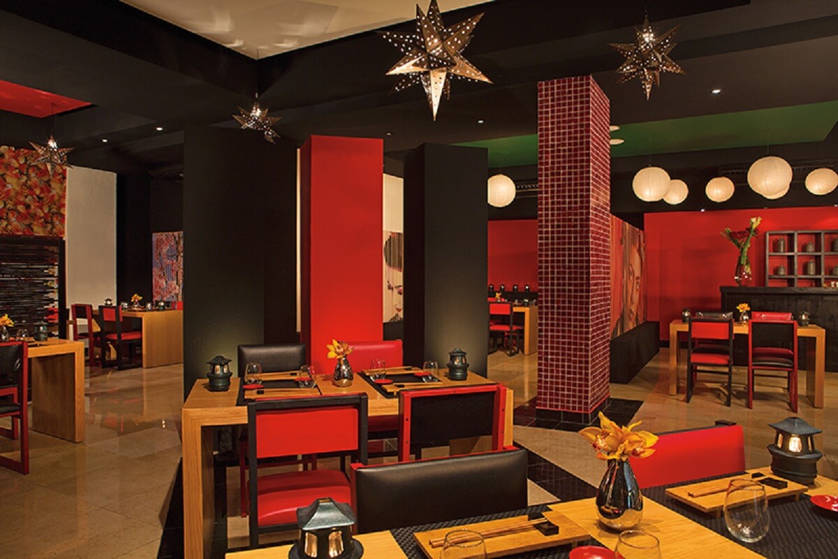 Himitsu – Pan-Asian Cuisine with red & black decor