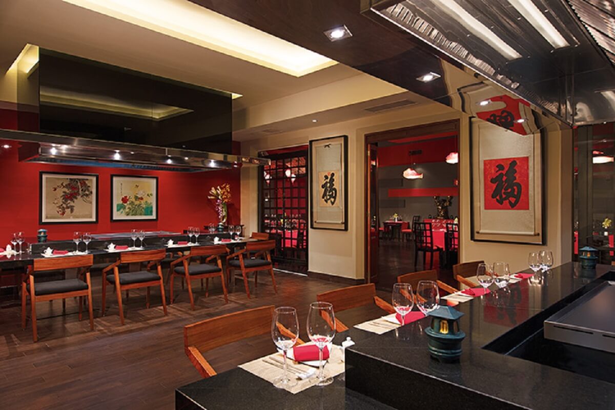 Sushi restaurant with red & black decor