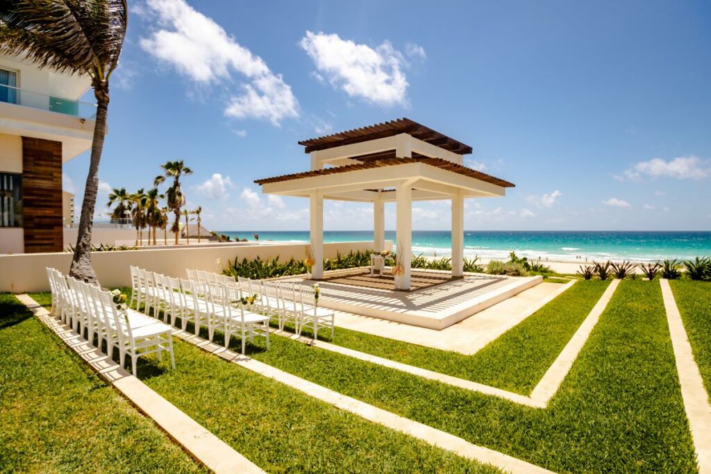 Iberostar Selection Cancun wedding gazebo