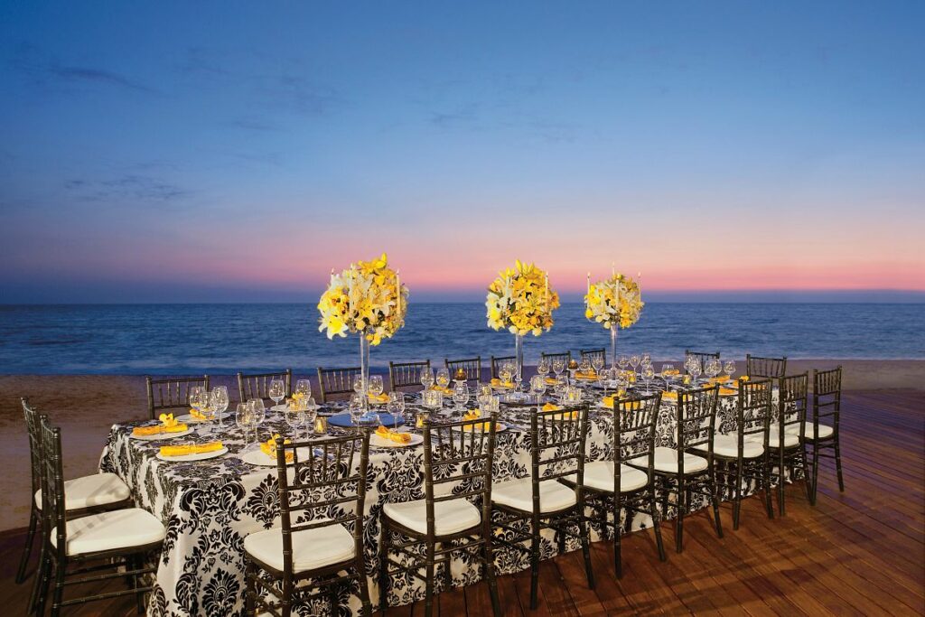 outdoor beach wedding at an all inclusive resort in puerto vallarta